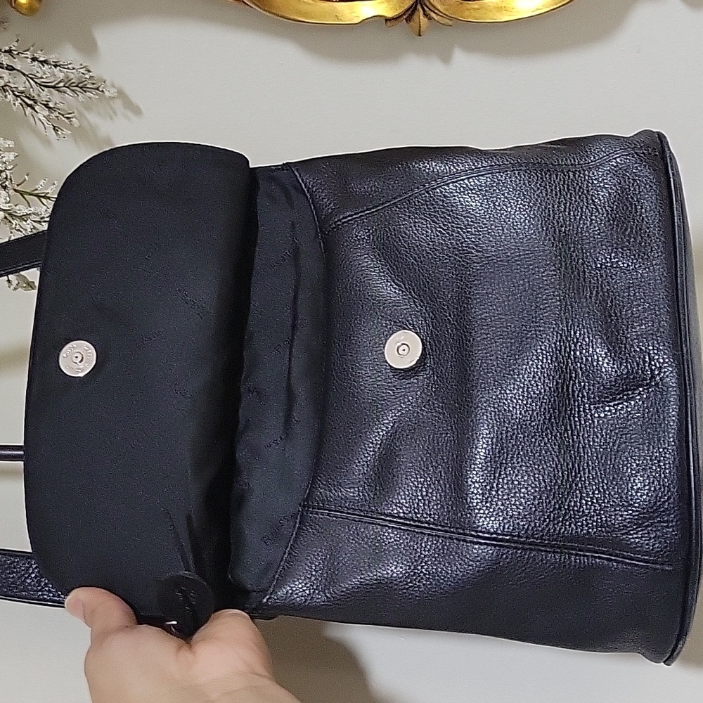 ROLFS Soft black leather shoulder bag Dimensions 10 in X 10 in X 3.5 in - Picture 10 of 16